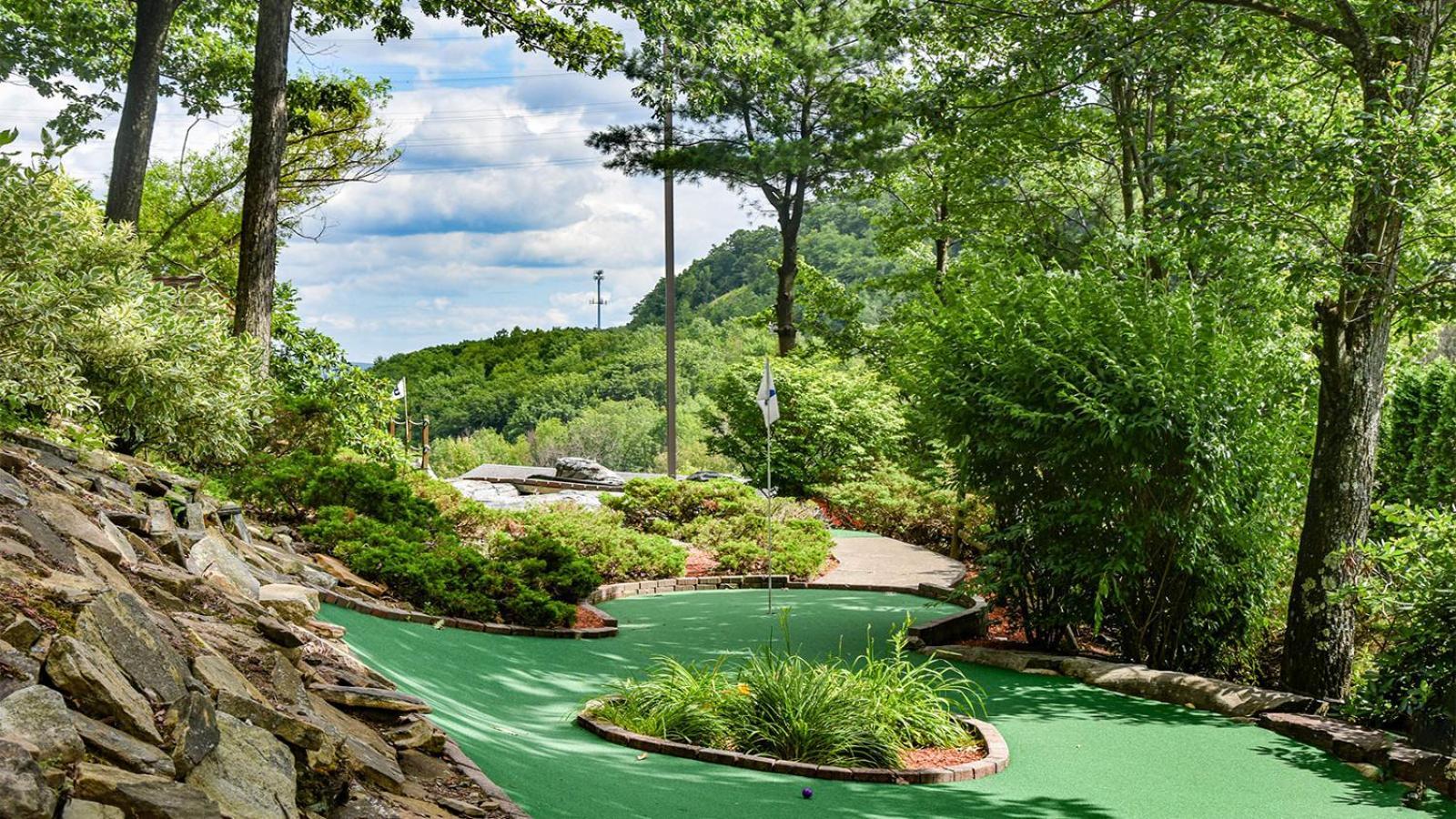 Lakehouse *Hottub*Jacuzzi*Firepit*Bbq*Pool Long Pond Bagian luar foto