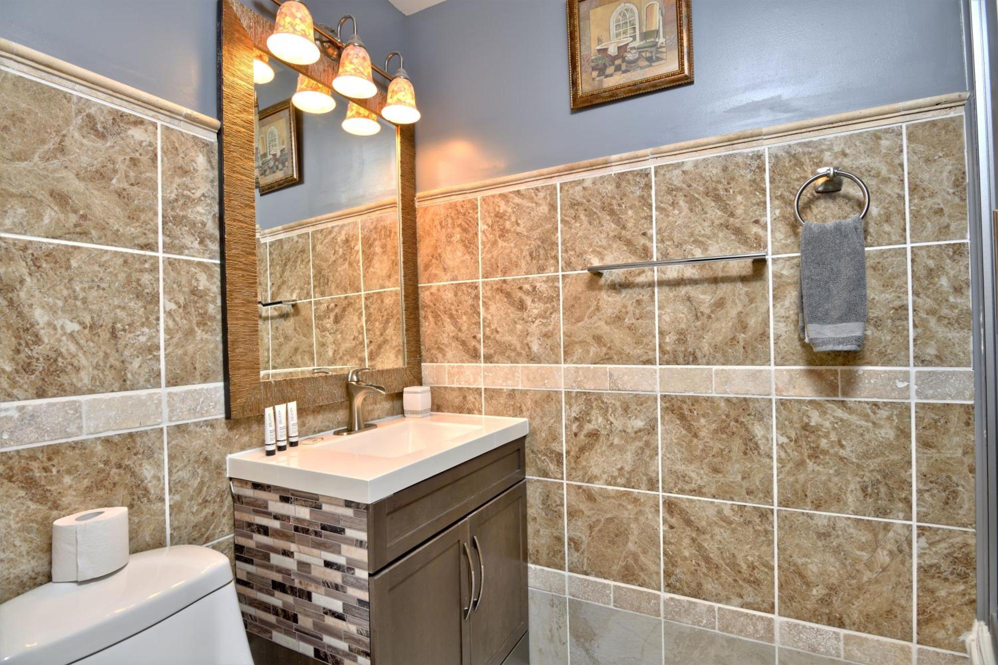 Lakehouse *Hottub*Jacuzzi*Firepit*Bbq*Pool Long Pond Bagian luar foto