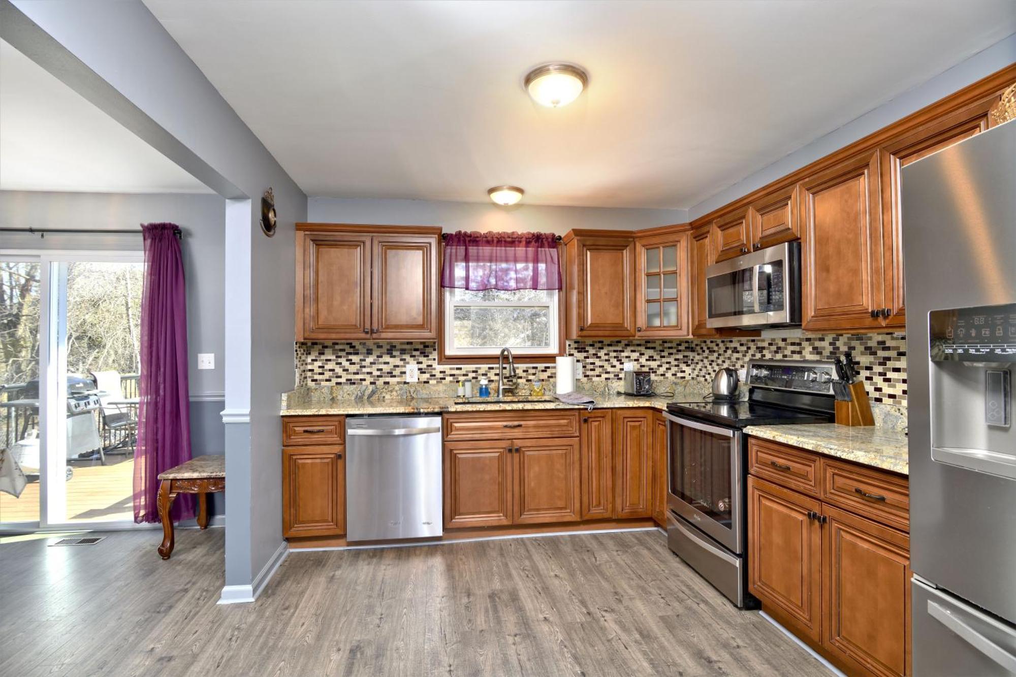 Lakehouse *Hottub*Jacuzzi*Firepit*Bbq*Pool Long Pond Bagian luar foto