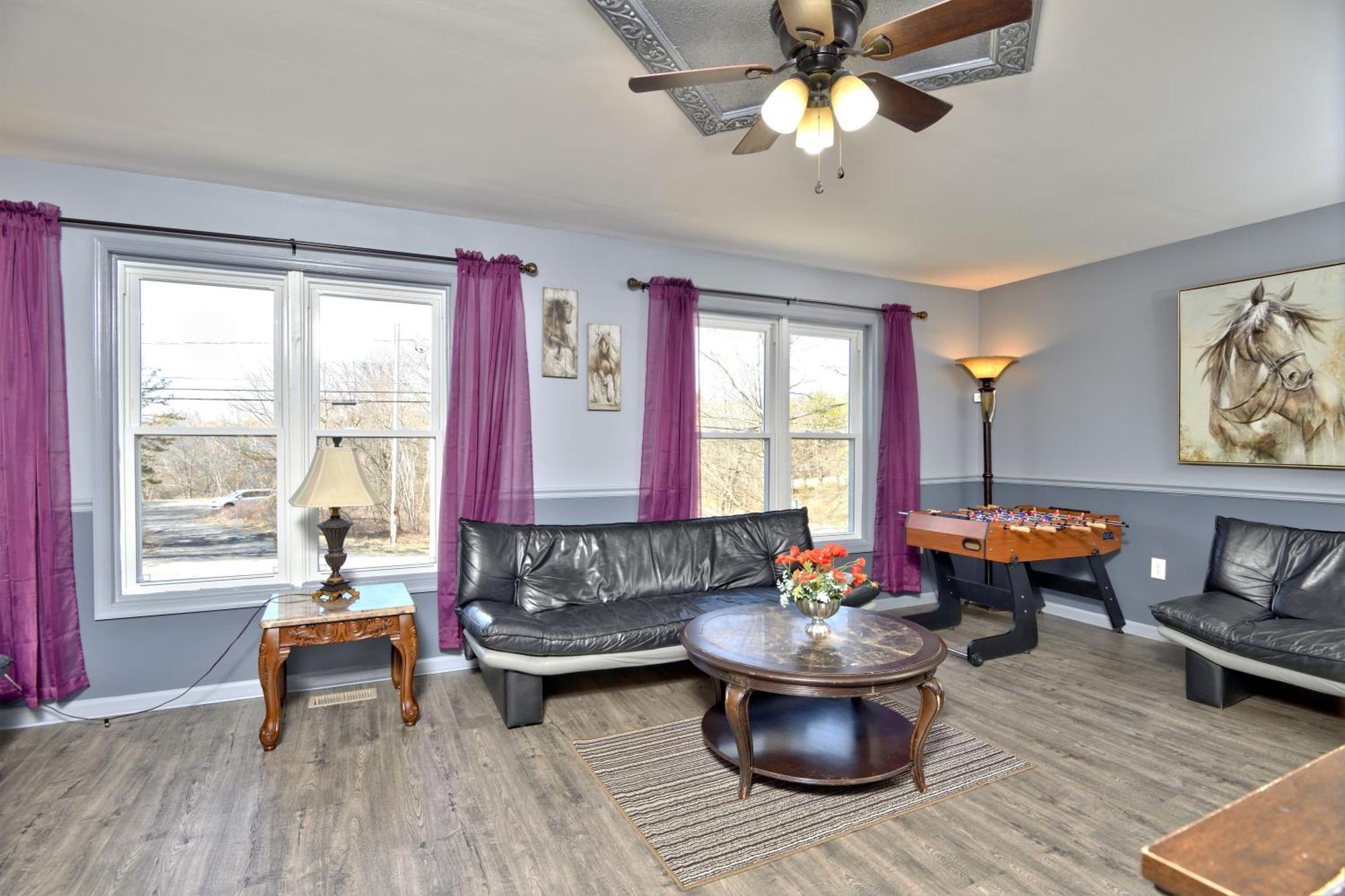 Lakehouse *Hottub*Jacuzzi*Firepit*Bbq*Pool Long Pond Bagian luar foto
