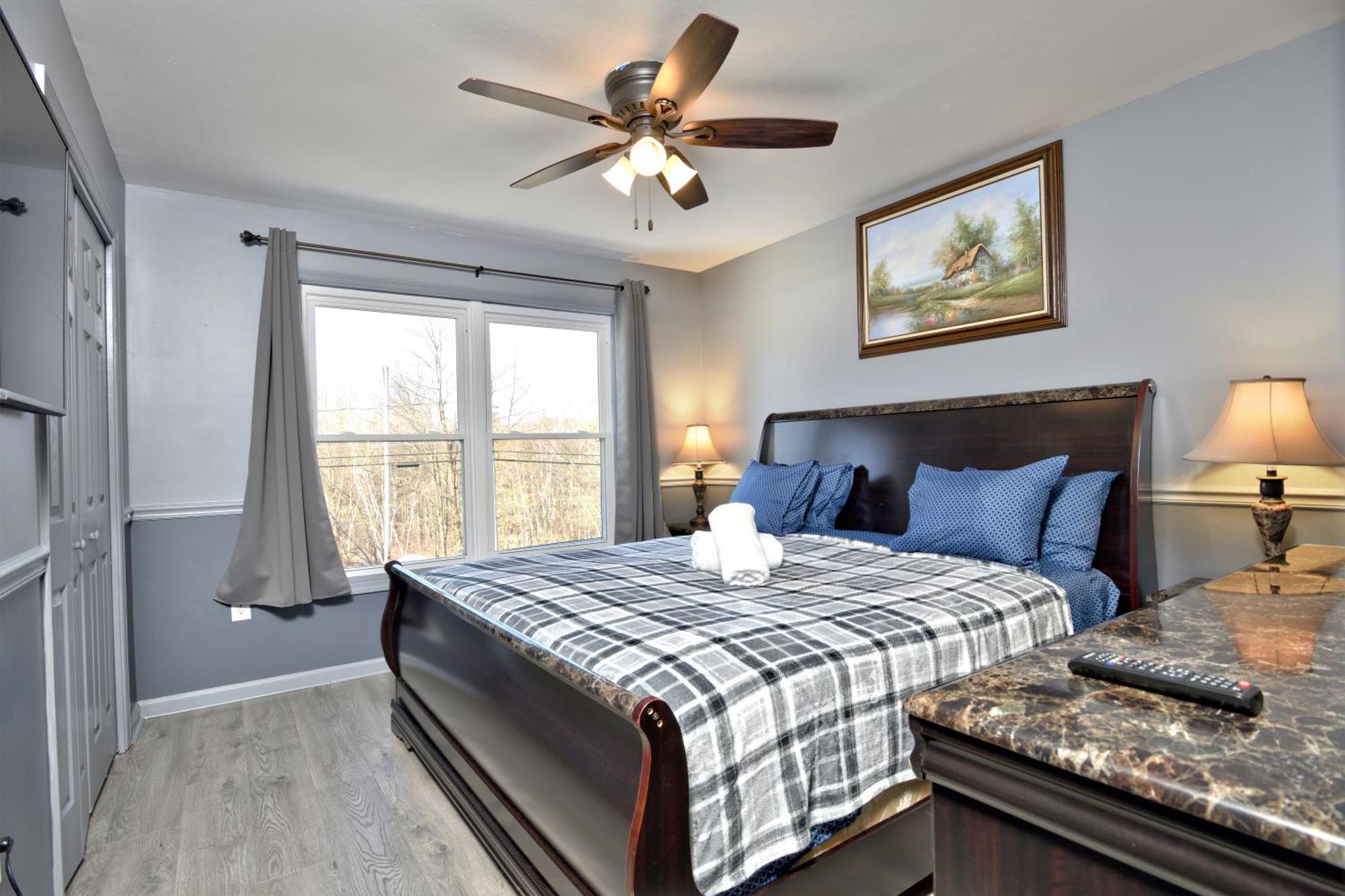 Lakehouse *Hottub*Jacuzzi*Firepit*Bbq*Pool Long Pond Bagian luar foto