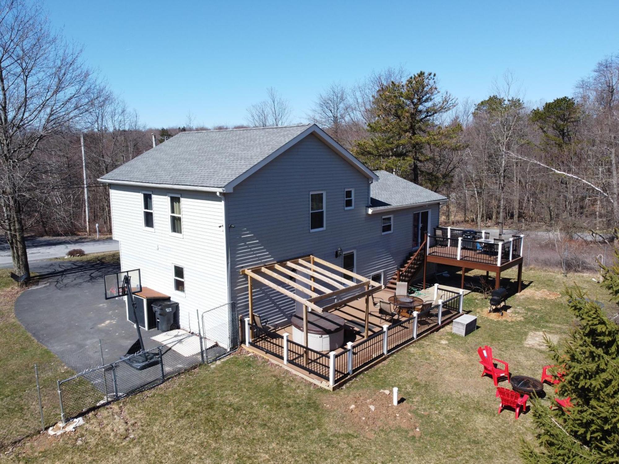 Lakehouse *Hottub*Jacuzzi*Firepit*Bbq*Pool Long Pond Bagian luar foto