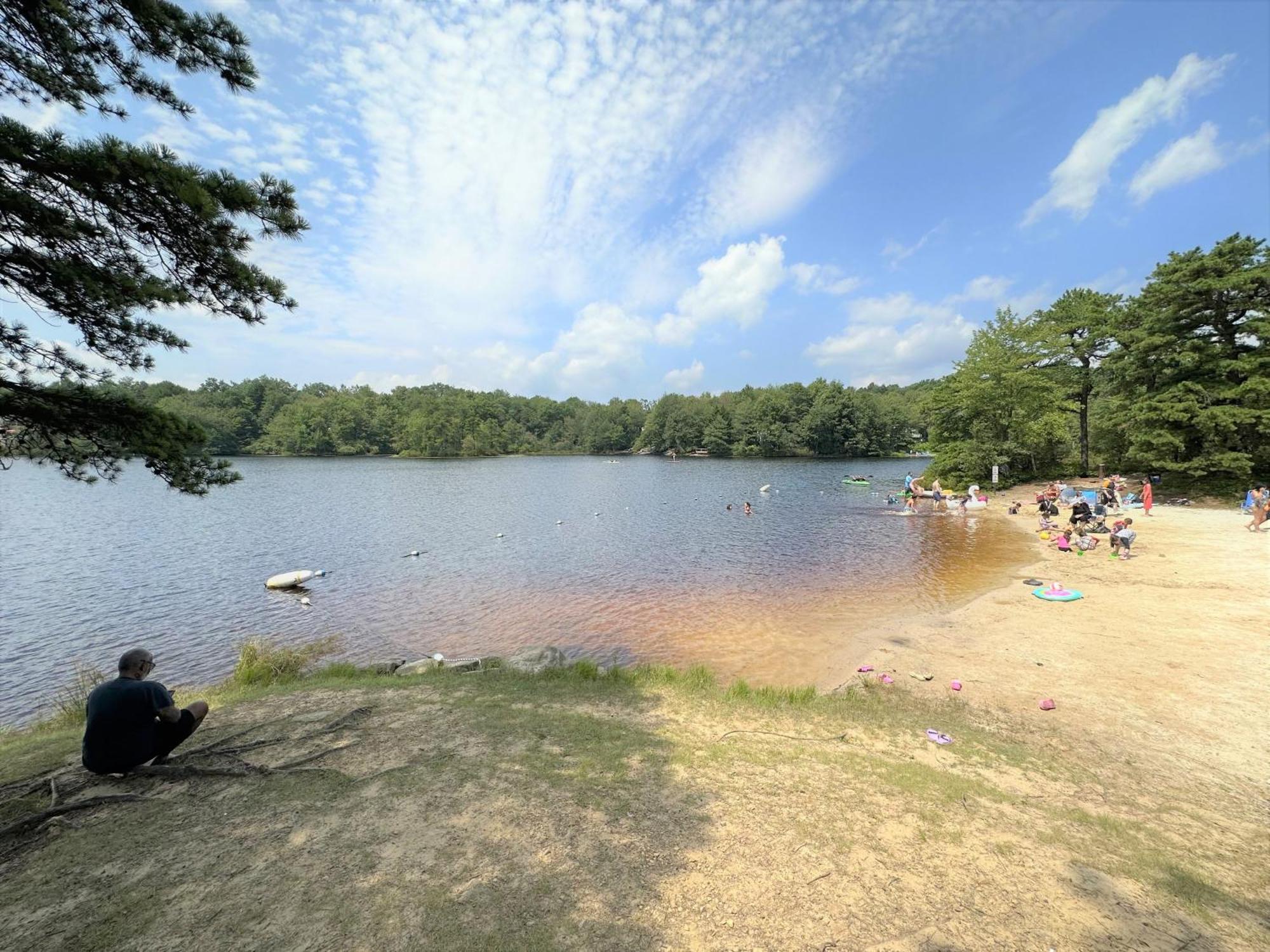 Lakehouse *Hottub*Jacuzzi*Firepit*Bbq*Pool Long Pond Bagian luar foto