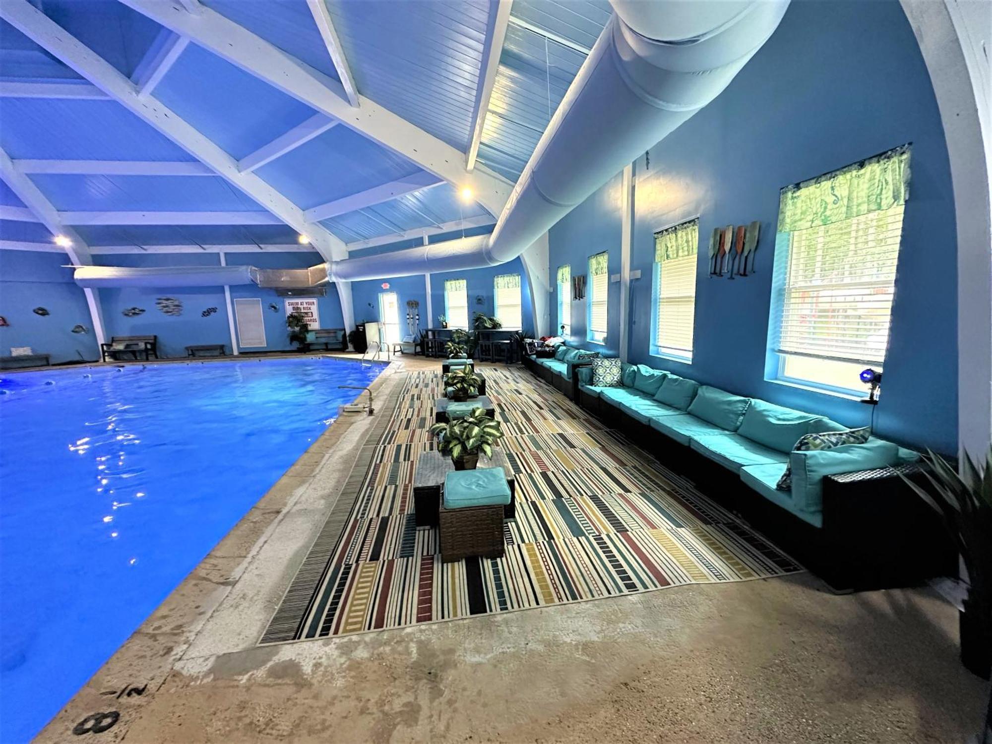 Lakehouse *Hottub*Jacuzzi*Firepit*Bbq*Pool Long Pond Bagian luar foto